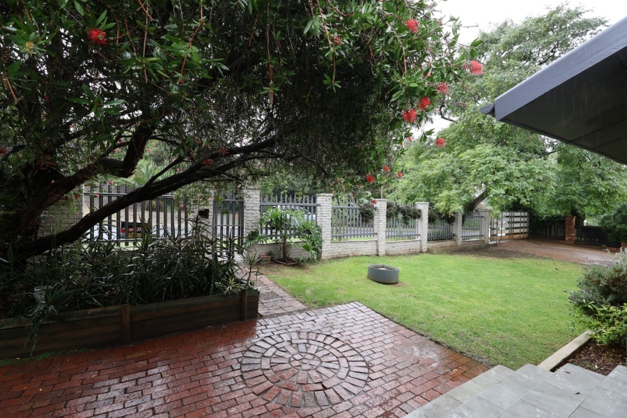 5 Bedroom Property for Sale in Vierlanden Western Cape